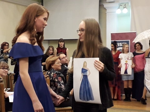 Vizhányó Hajnalka ruhaterve